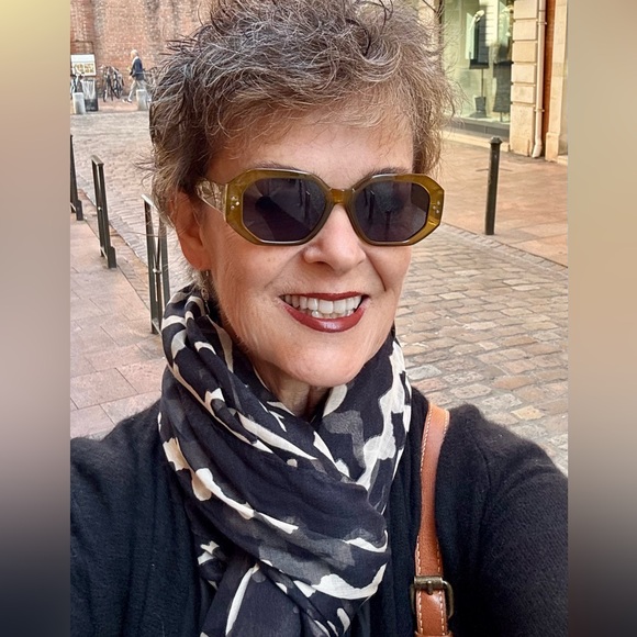 Meet your Posher, Kathryn - Picture 2 of 10